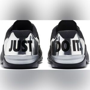 🔥 Nike Silver Metcon 5